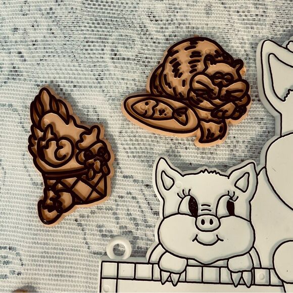 Barnyard Animal Unpainted Pieces NWOT Acrylic Craft Project Kids Craft - Picture 2 of 8